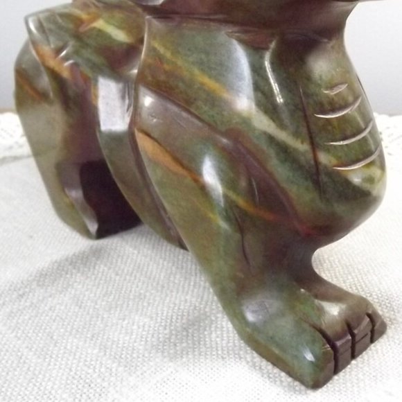 Vintage Carved Jade-like Stone Foo Dog Figure - Picture 5 of 10